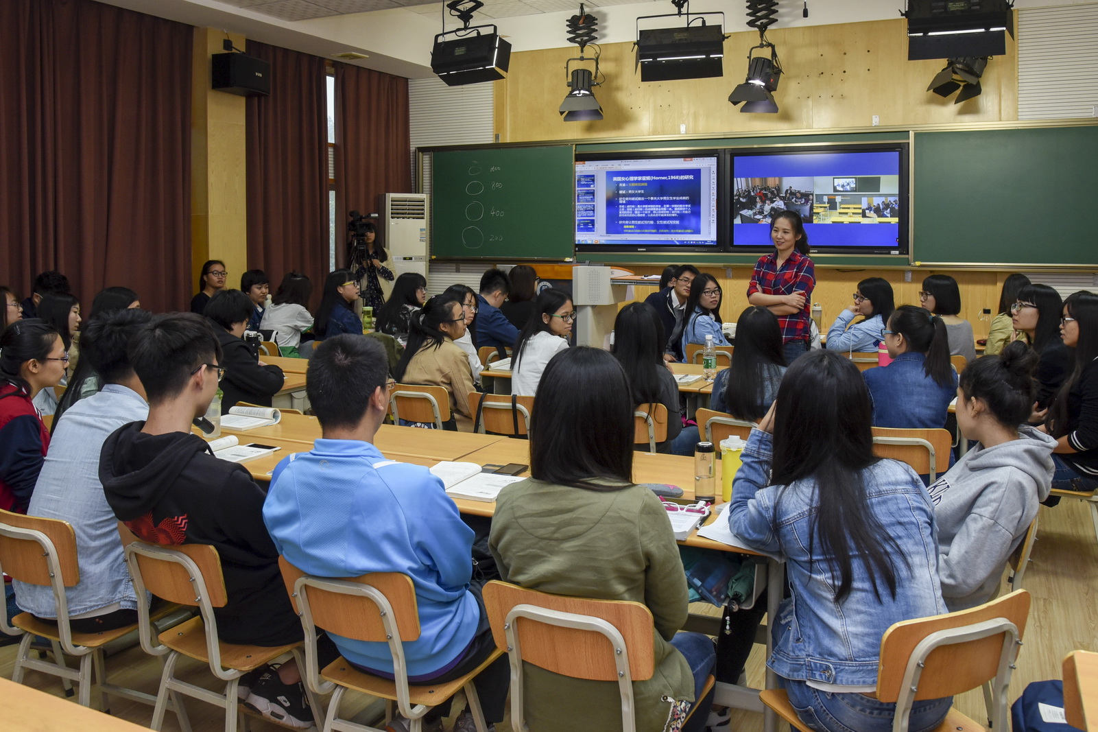 ���¸����ڽ��ڡ�����ѧ������