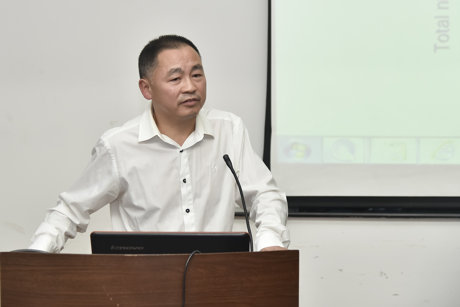 ������̳�����������ݷ��� ��˹��